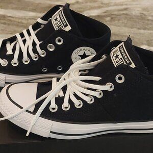 Converse  Chuck Taylor All Star Mid Black/White Size 6.5 Women.  NIB